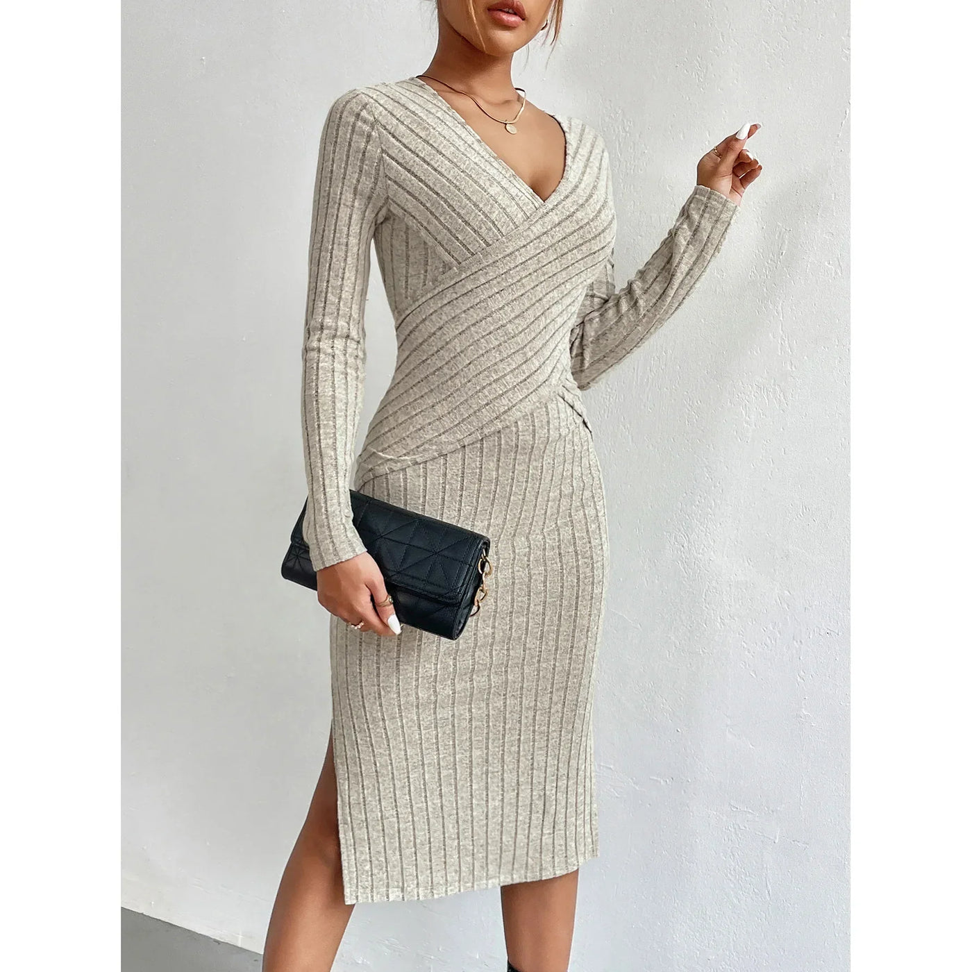 Urbanoval - Timeless Elegance With A Touch Of Simplicity Dress